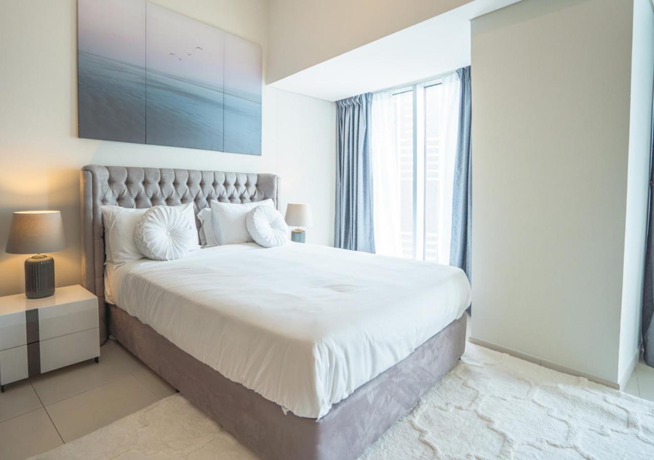 Nasma Luxury Stays - Cayan Tower Dubai Exterior photo